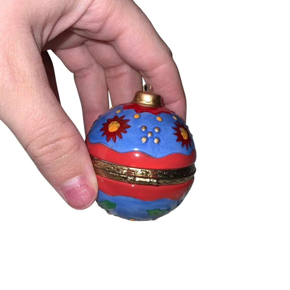 Enameled Metal Porcelain Small‎ Vintage Christmas Ornament Trinket Box Red Gold